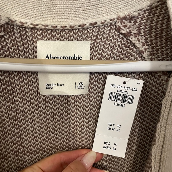 Abercrombie Fitch Plaid Cardigan - Picture 3 of 4